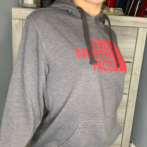 Sweatshirt - Picture 1 of 3
